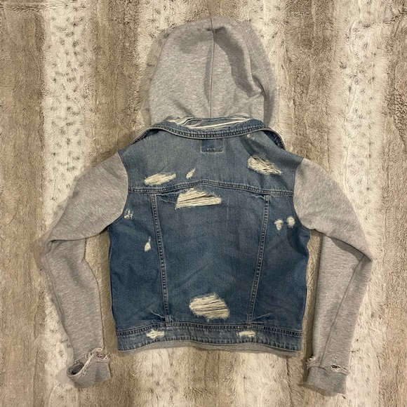 AE Ripped Denim Jacket - Picture 2 of 2